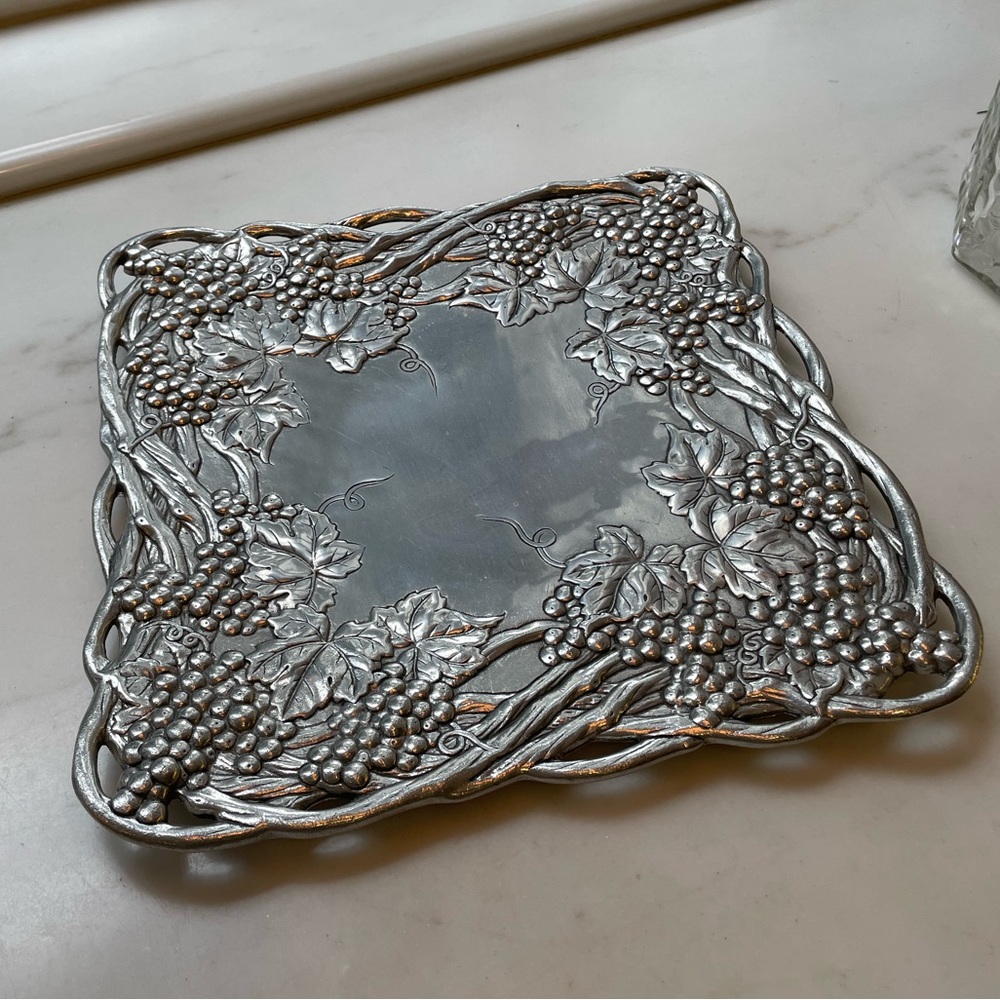Arthur Court Grapes Aluminum Square Platter 12”
